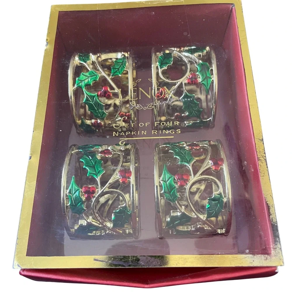 NEW Lenox Gold Holly And Berry Napkin Rings Set of 4 Christmas Holiday Decor NIB